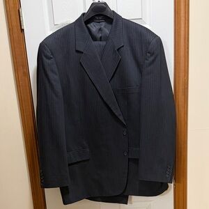 Elegant Charcoal Pinstripe Men's Suit
